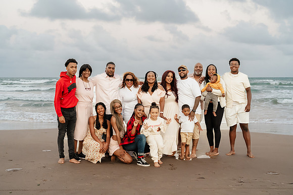 family-7406635