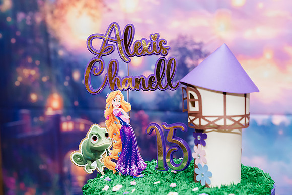 Alexis-7402884
