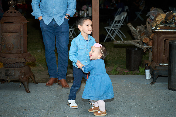 A7405083small