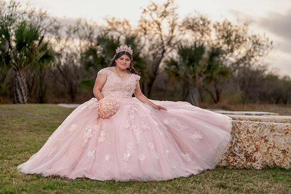 A7408544-Edit