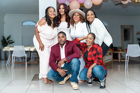 family-7406529