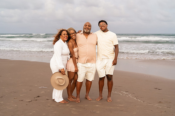 family-7406717
