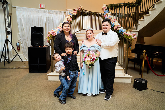 1A7305658 full size